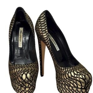 Elegant Gold and Black Heels - Brian Atwood